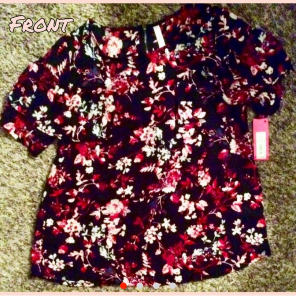 🎈PRICE DROP🎈 NWT Floral Blouse
